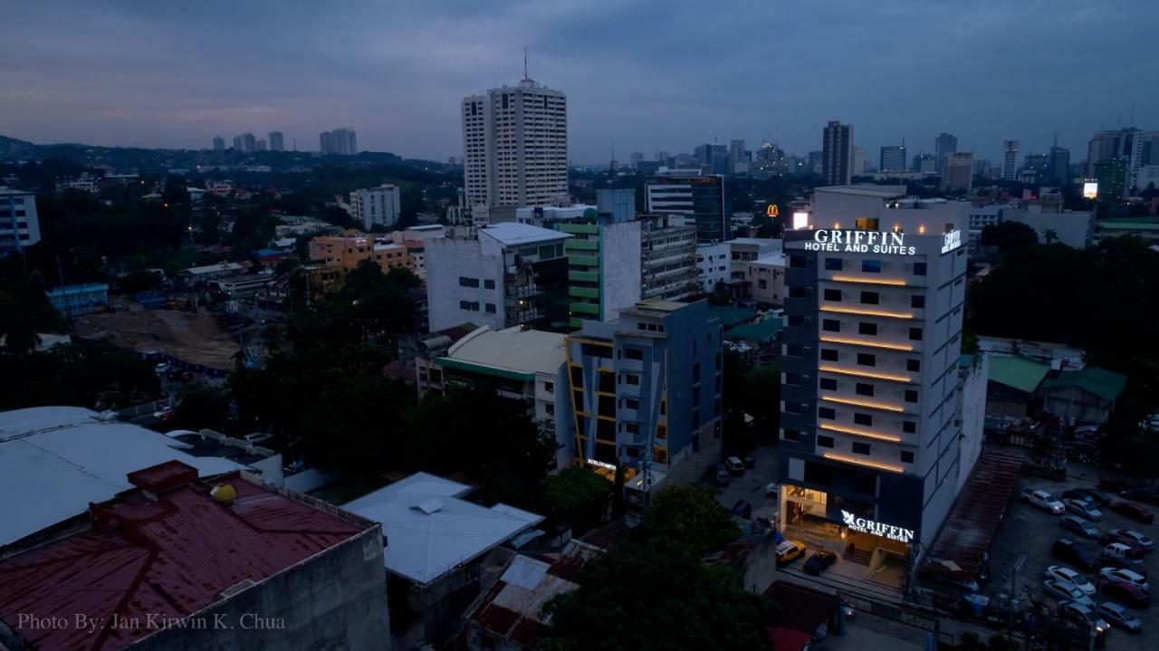 Griffin Hotel And Suites Cebu Exterior photo