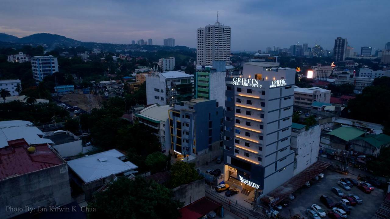 Griffin Hotel And Suites Cebu Exterior photo